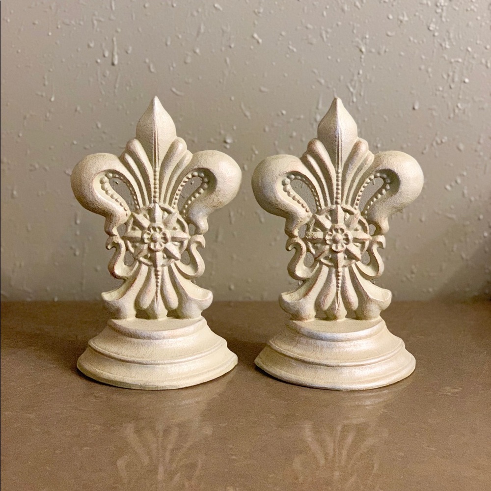 Fleur Cast Iron Bookends